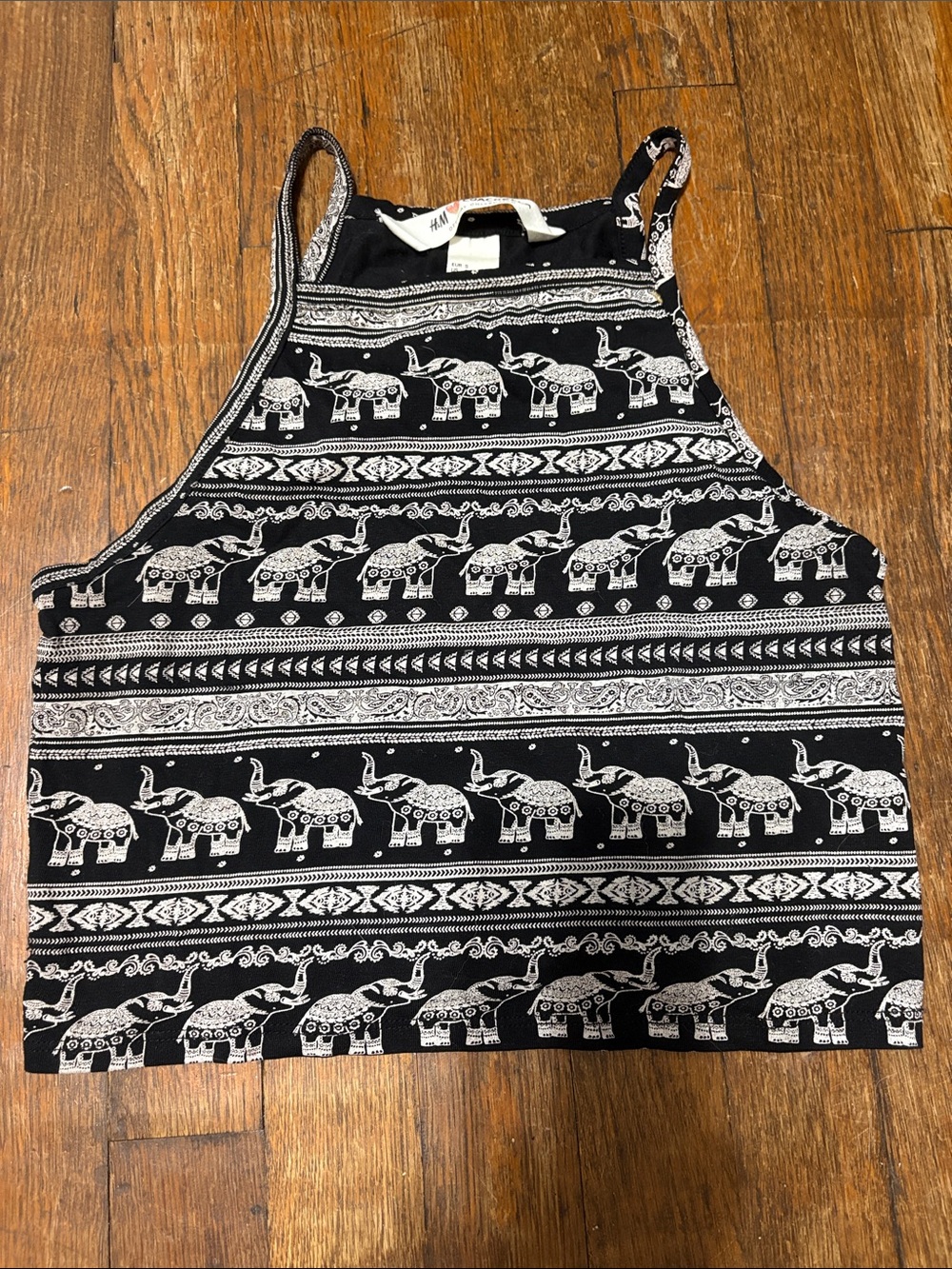 H&M Black and White Elephant Print Cropped Tank